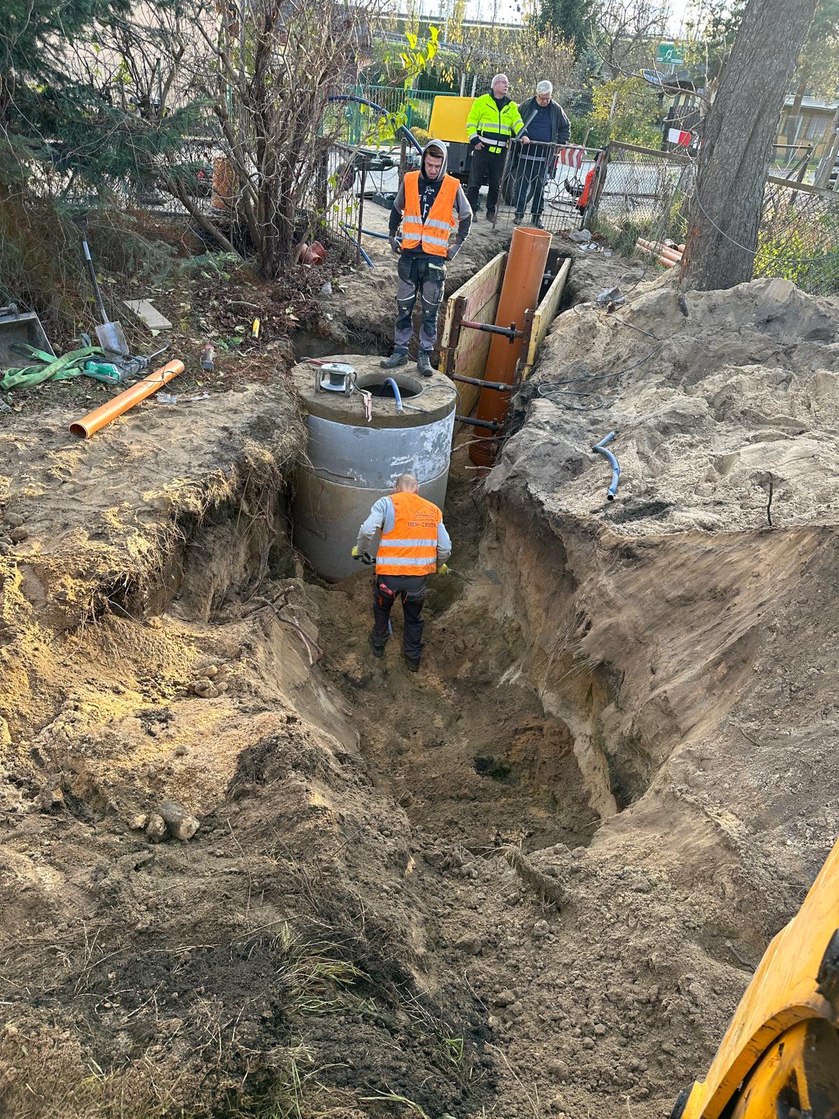 Posadowienie zbiornika bezodpływowego